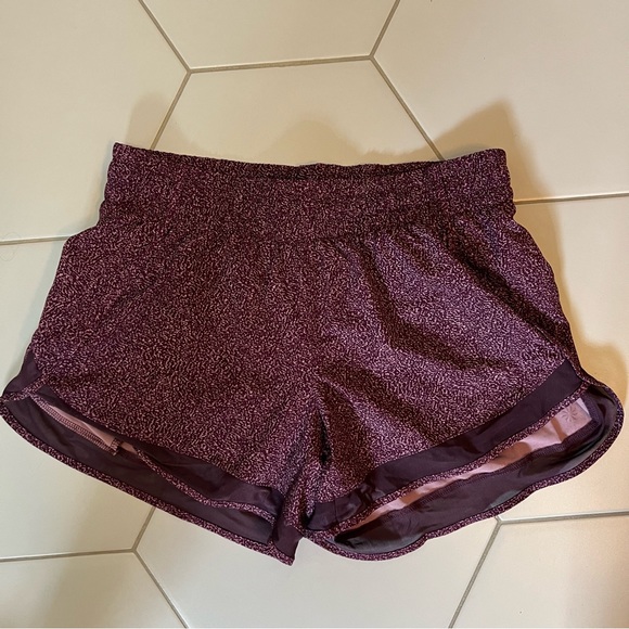 Athleta Small Printed Mesh Racer Run 4 Shorts Purple Lined - Picture 1 of 4